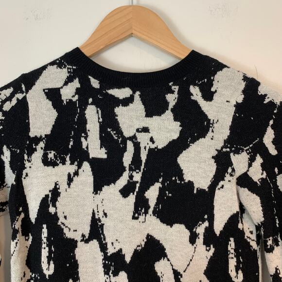 H&M Black White Full Back Zipper Sweater Abstract Paintbrush XS Extra Small - Picture 7 of 8